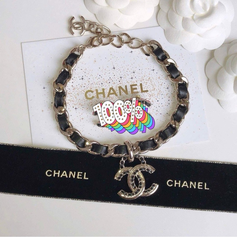 CHANEL CC Leather CC Collar Choker Necklace - Picture 4 of 4